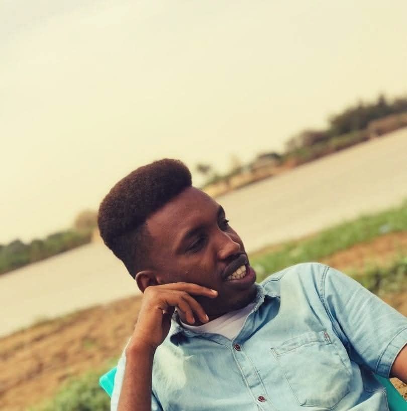 انس ابراهيم الهادي عيسي